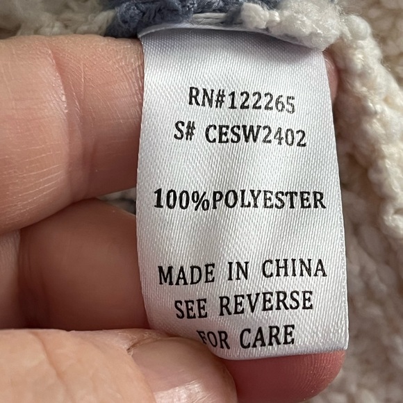 Adora sweater - Picture 7 of 7